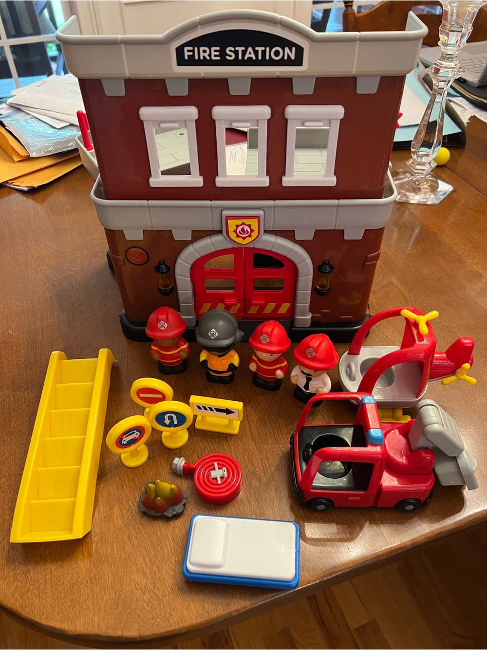 Kids Fire Station Playset with Red Rescue Vehicles and Yellow Ladder 15 pieces